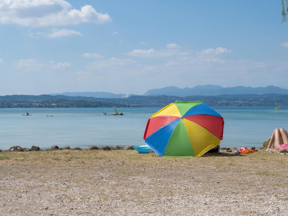 Holiday Home Garda Blue By Interhome Rivoltella del Garda Luaran gambar