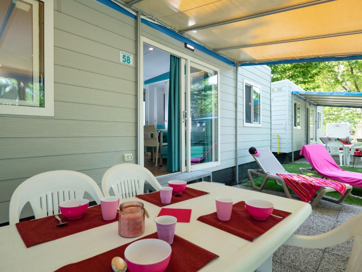 Holiday Home Garda Blue By Interhome Rivoltella del Garda Luaran gambar