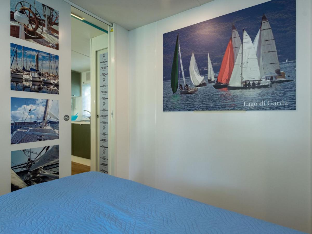 Holiday Home Garda Blue By Interhome Rivoltella del Garda Luaran gambar