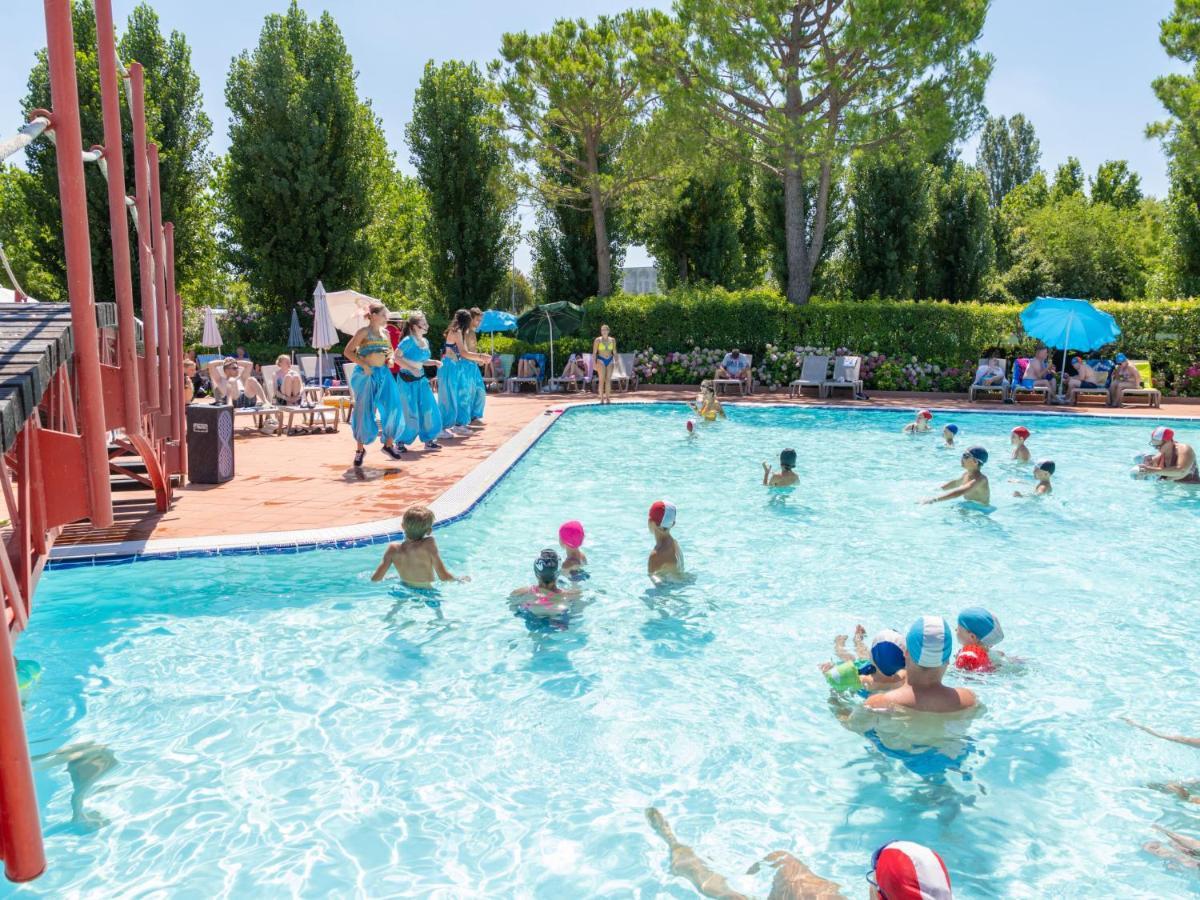 Holiday Home Garda Blue By Interhome Rivoltella del Garda Luaran gambar